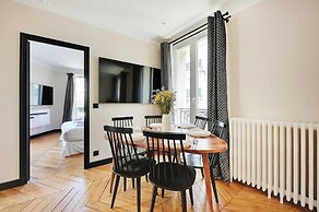Charming apt - 2br/6p - Ternes/ Arc de Triomphe