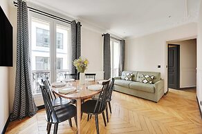 Charming apt - 2br/6p - Ternes/ Arc de Triomphe