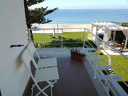 Room in B&B - Suitebeach bnb and Resort