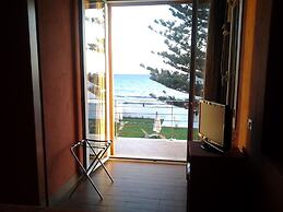 Room in B&B - Suitebeach bnb and Resort