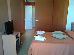 Room in B&B - Suitebeach bnb and Resort