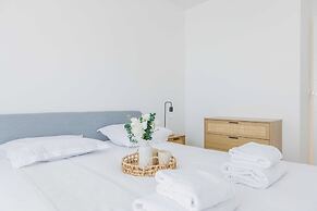 Classy Apartment - Flea Market