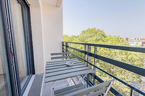 Classy Apartment - Flea Market