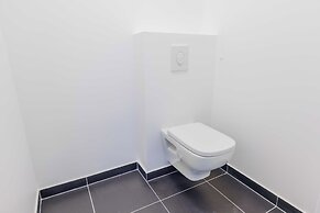 Classy Apartment - Flea Market