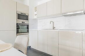 Classy Apartment - Flea Market