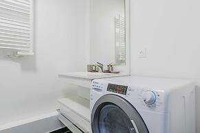 Classy Apartment - Flea Market