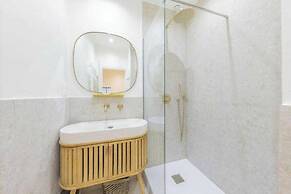 Apartment With 1 Room in Batignolles