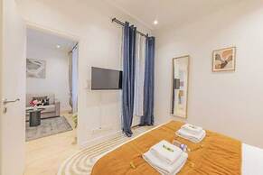 Apartment With 1 Room in Batignolles