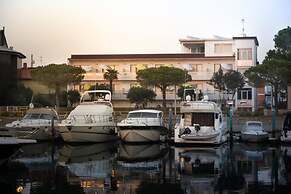 Charming Apartment in a Great Location