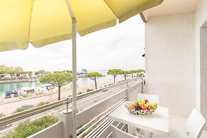 Charming Apartment in a Great Location