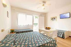 Comfortable Flat 350mt From the sea