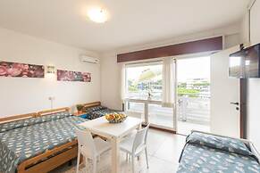 Charming Apartment in a Great Location