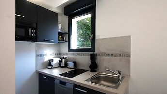 Amazing Duplex With Sauna 1br/4p in the Heart of the City of Orly