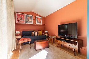 Nevern Square X by Onefinestay