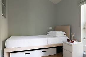 Nevern Square X by Onefinestay