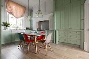 Nevern Square X by Onefinestay