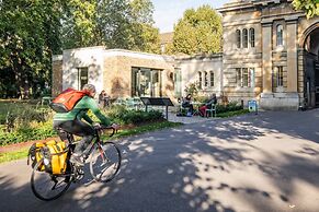 Nevern Square X by Onefinestay