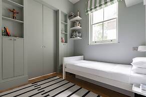 Nevern Square X by Onefinestay