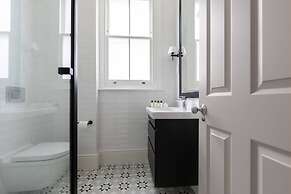 Nevern Square X by Onefinestay