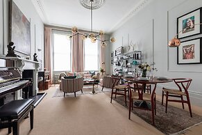 Nevern Square X by Onefinestay