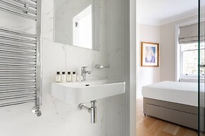 Egerton Gardens IX by Onefinestay