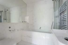 Egerton Gardens IX by Onefinestay