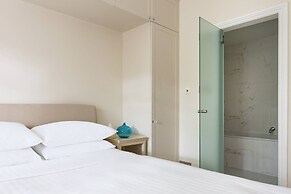 Egerton Gardens IX by Onefinestay