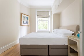 Egerton Gardens IX by Onefinestay