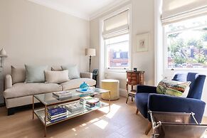 Egerton Gardens IX by Onefinestay