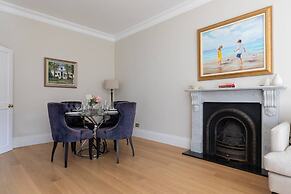 Egerton Gardens IX by Onefinestay