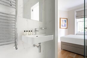 Egerton Gardens IX by Onefinestay