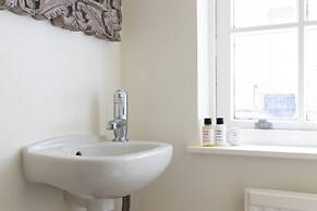 Pembridge Villas VI by Onefinestay