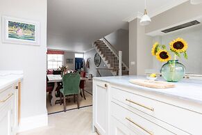 Callcott Street IV by Onefinestay