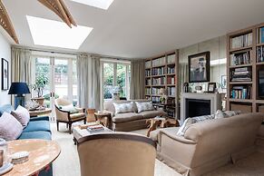 Chesilton Road by Onefinestay