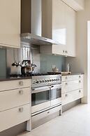 Chesilton Road by Onefinestay