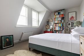 Chesilton Road by Onefinestay