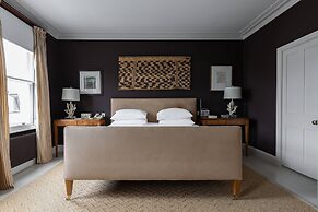 Chesilton Road by Onefinestay