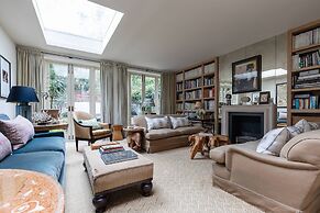 Chesilton Road by Onefinestay
