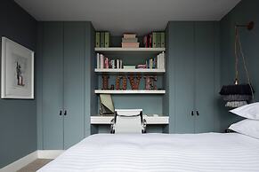 Chesilton Road by Onefinestay