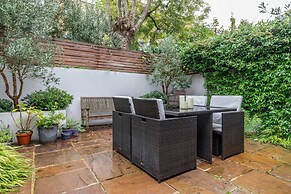 Chesilton Road by Onefinestay