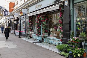 Cornwall Gardens Xxiii by Onefinestay