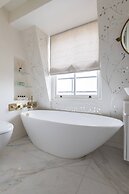 Cornwall Gardens Xxiii by Onefinestay