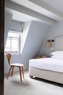 Cornwall Gardens Xxiii by Onefinestay