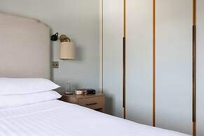 Cornwall Gardens Xxiii by Onefinestay