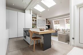 Cornwall Gardens Xxiii by Onefinestay