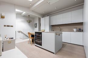 Cornwall Gardens Xxiii by Onefinestay