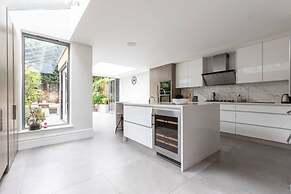 Fentiman Road II by Onefinestay