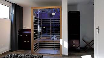 Amazing Duplex With Sauna 1br/4p in the Heart of Orly, Close to Paris