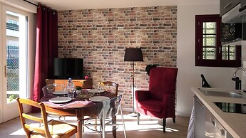 Amazing Duplex With Sauna 1br/4p in the Heart of Orly, Close to Paris