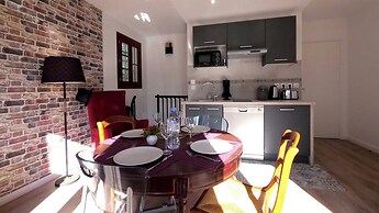 Amazing Duplex With Sauna 1br/4p in the Heart of Orly, Close to Paris